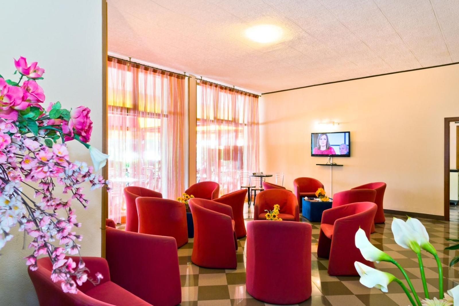 Hotel Corallo Eraclea Mare Exterior photo