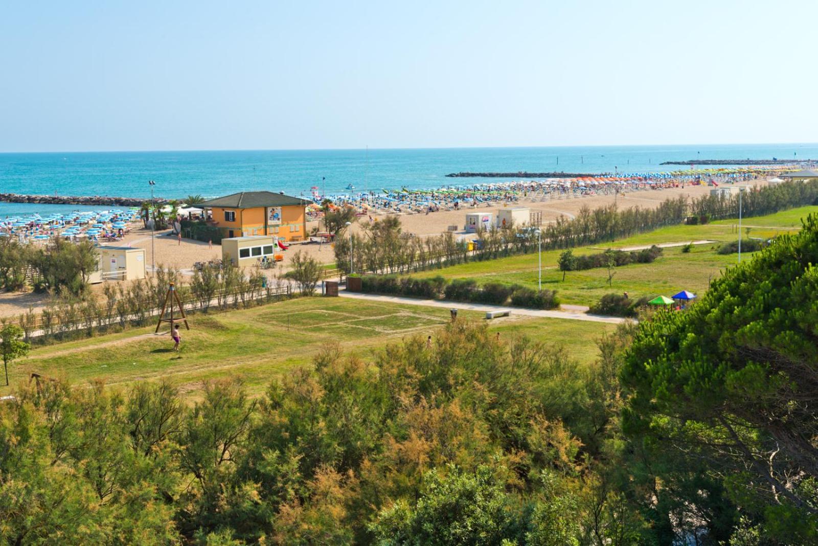 Hotel Corallo Eraclea Mare Exterior photo